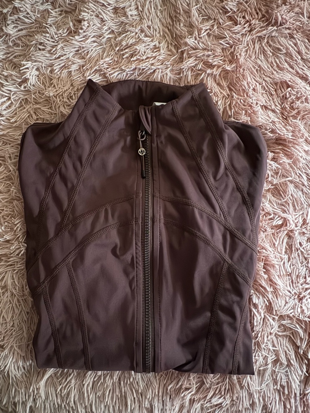 Brown lululemon Define Jacket
Nulu